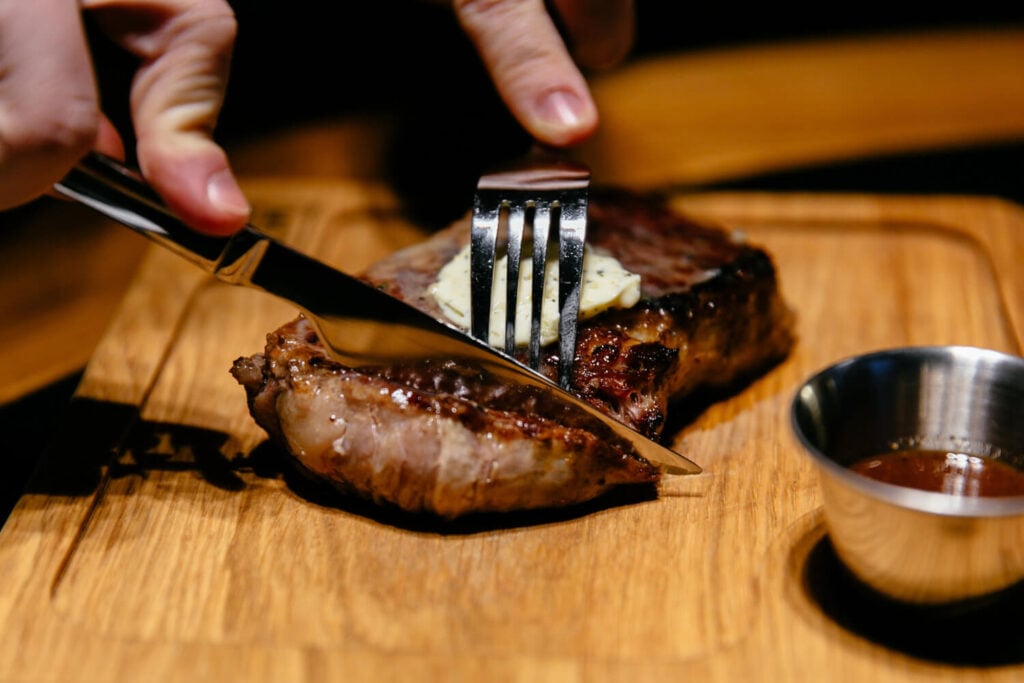 Heat Distribution In Perfect Steak Preparation