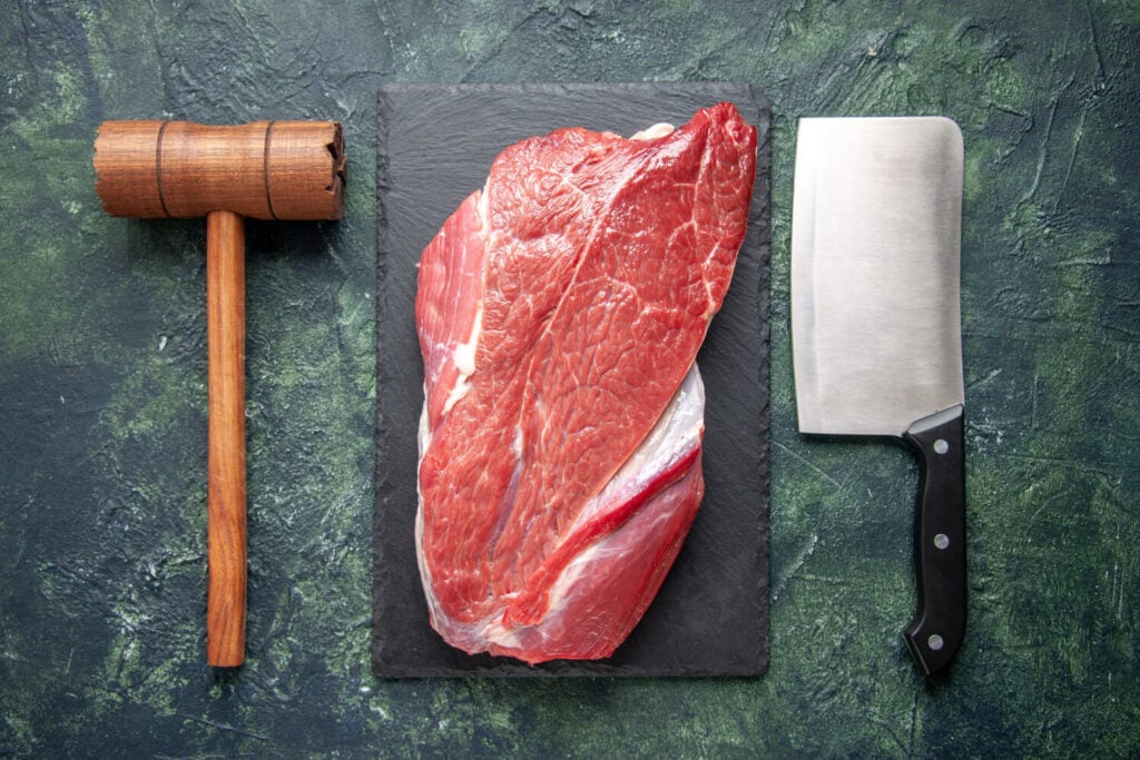 Sharp Knives In Steakhouse