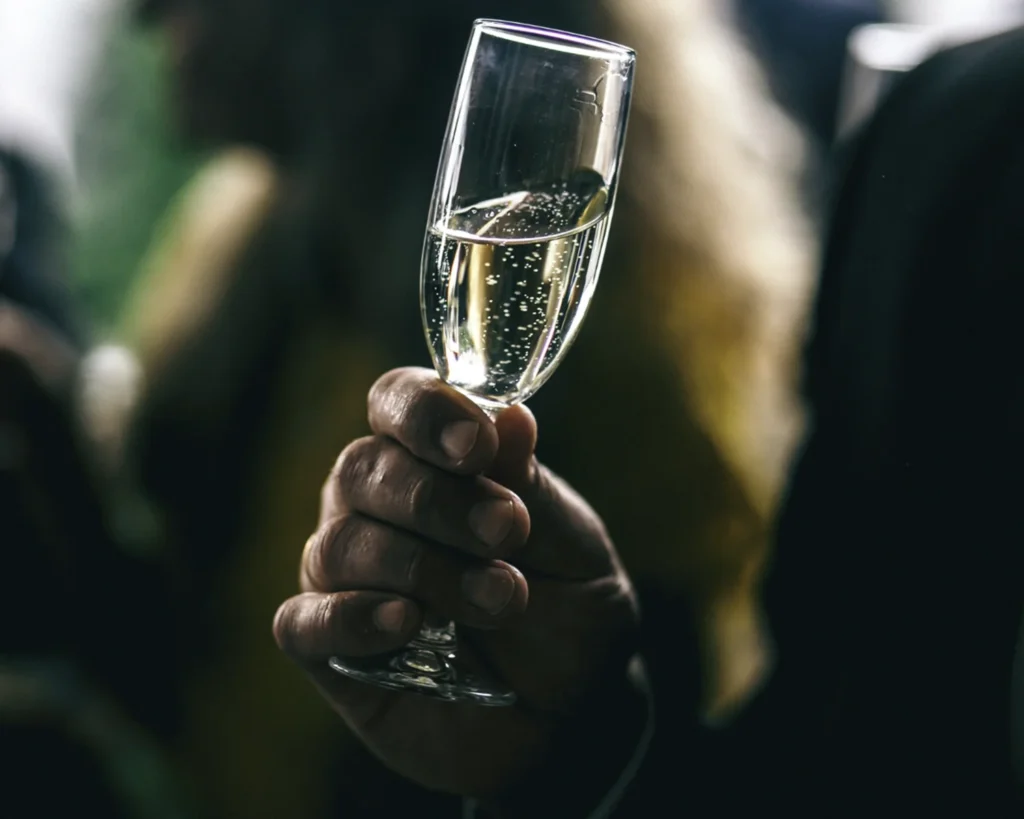 The Subtle Elements That Define Upscale Dining Experiences 1 Sparkling